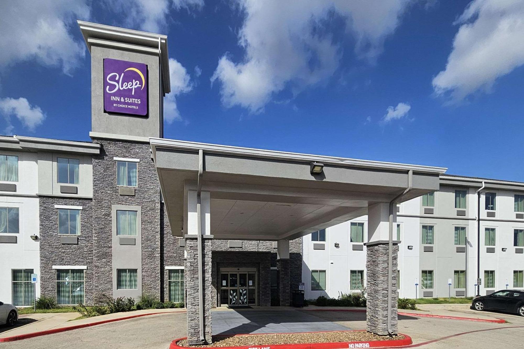 Sleep Inn & Suites Jourdanton - Pleasanton Exterior photo